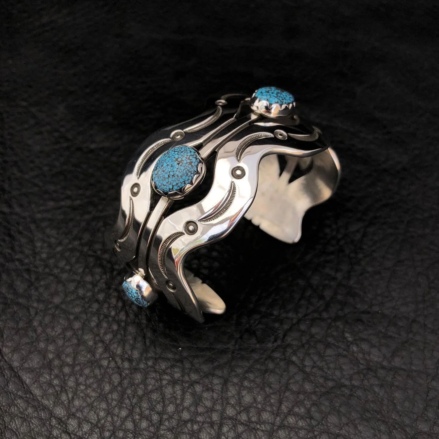 WADDIE CRAZYHORSE - Bracelets